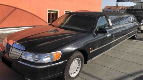Image for product FORD LINCOLN TOWN CAR